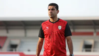 يُهنئ الاتحاد المصري شوقي غريب بتعيينه مديرا فنيا