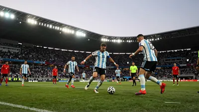 مصر يواجه الأرجنتين في ربع نهائي 2026 وتفاقم جدل التحكيم